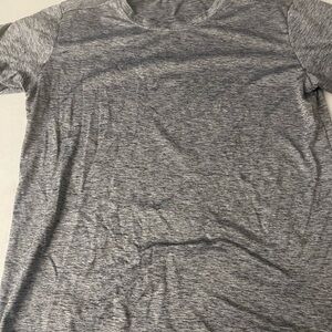 Essentials Light Gray Men's Short Sleeve Tee